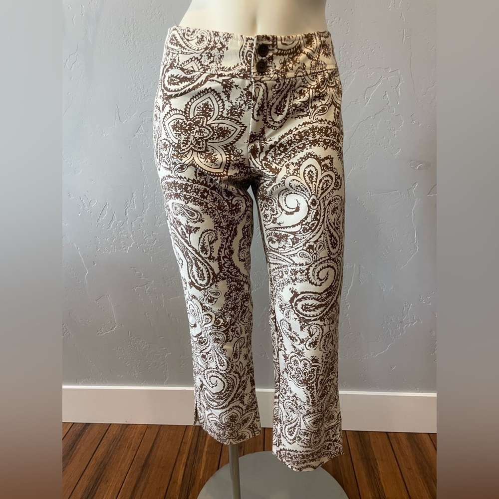Women’s gap Y2K cropped cotton Brown and cream Paisley Print chinos size 4